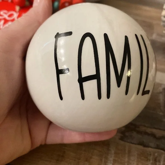 Round ceramic ball that says family in  black writing. New - Picture 10 of 10